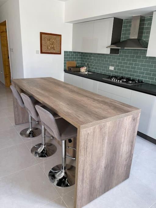 Sunset Apt Modern 1 Bedroom Apt Near The Beach Birżebbuġa Exterior foto