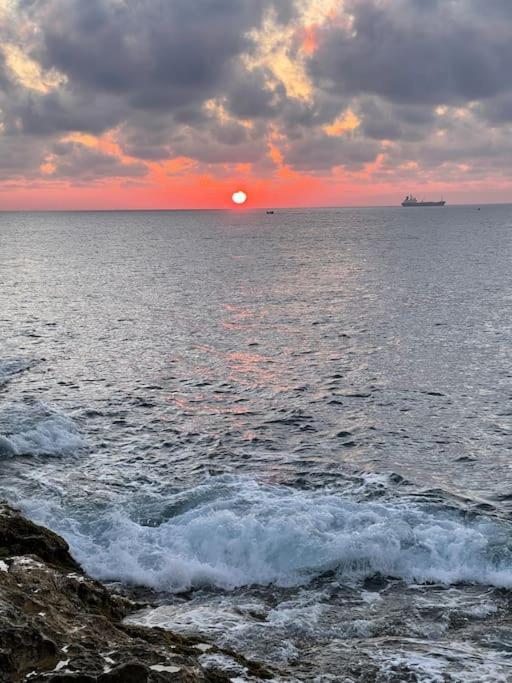 Sunset Apt Modern 1 Bedroom Apt Near The Beach Birżebbuġa Exterior foto